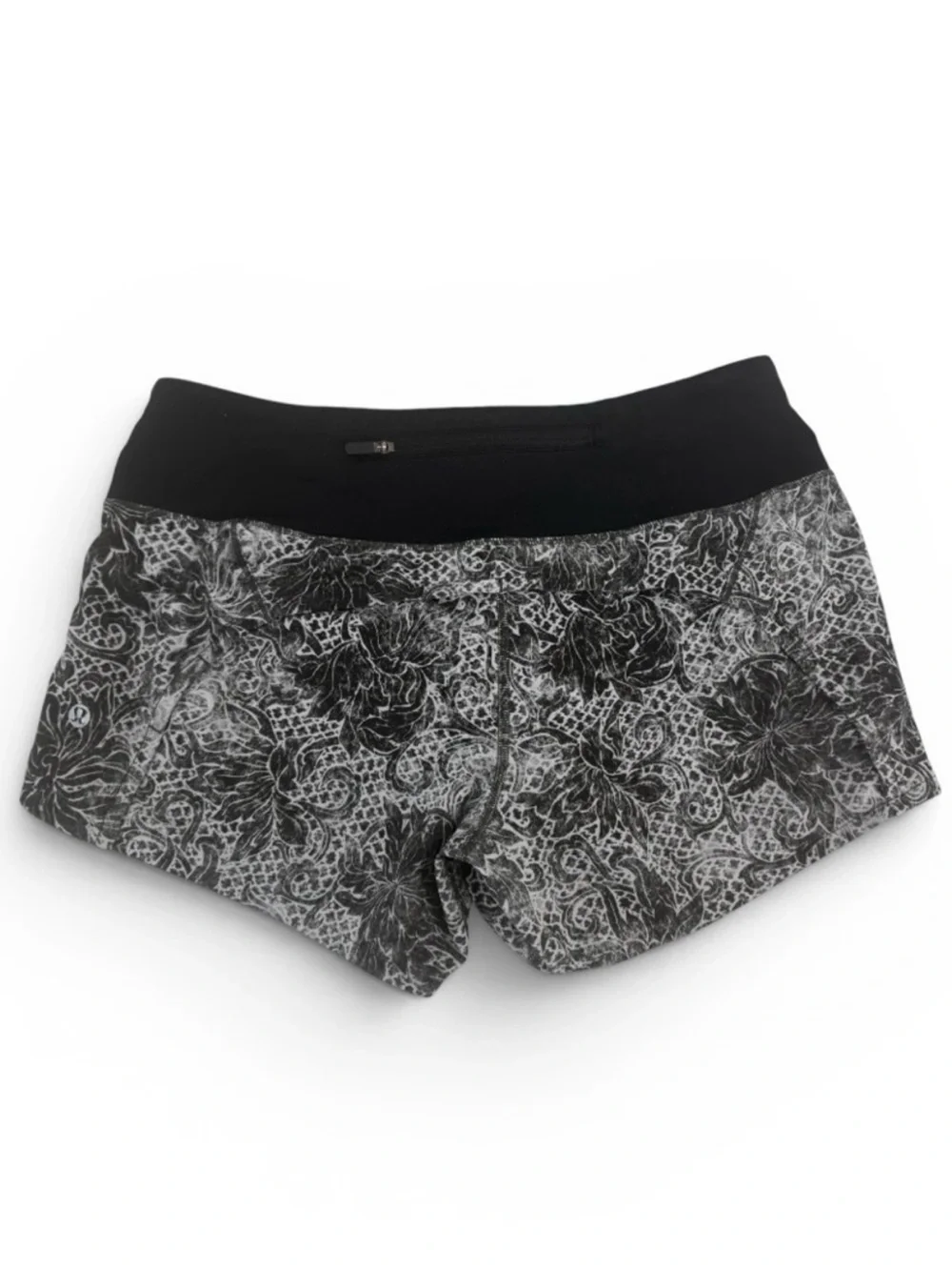 Lululemon Run Times Short II Serigraph Alpine Running Shorts White Black, Size 6